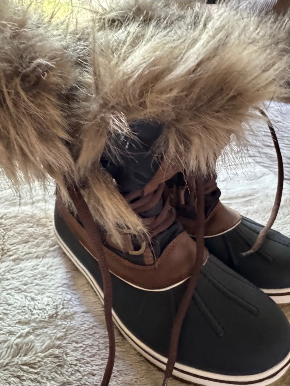 Women’s Brown and Black Faux-Fur Lace-Up Winter Boot - Picture 8 of 9